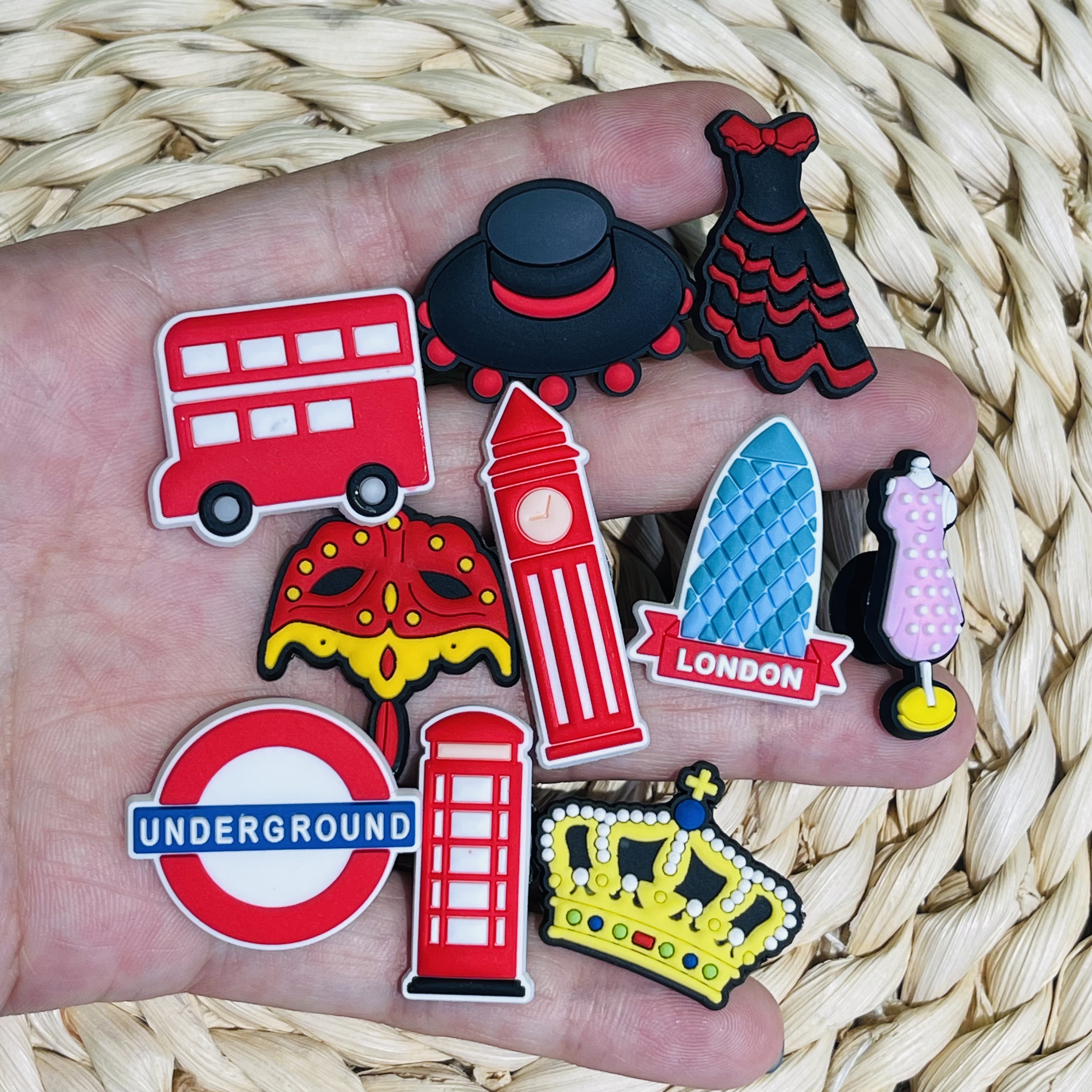 Travel Accessories London - 1-10pcs London Double-decker Bus Shoes Button