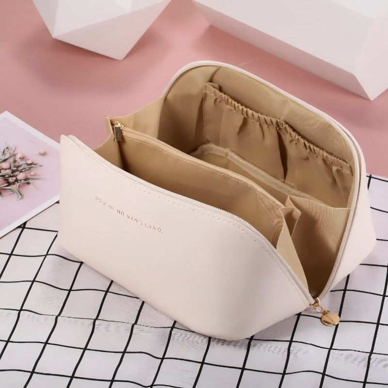 Large Capacity Waterproof Make - Travel Z recension och pris