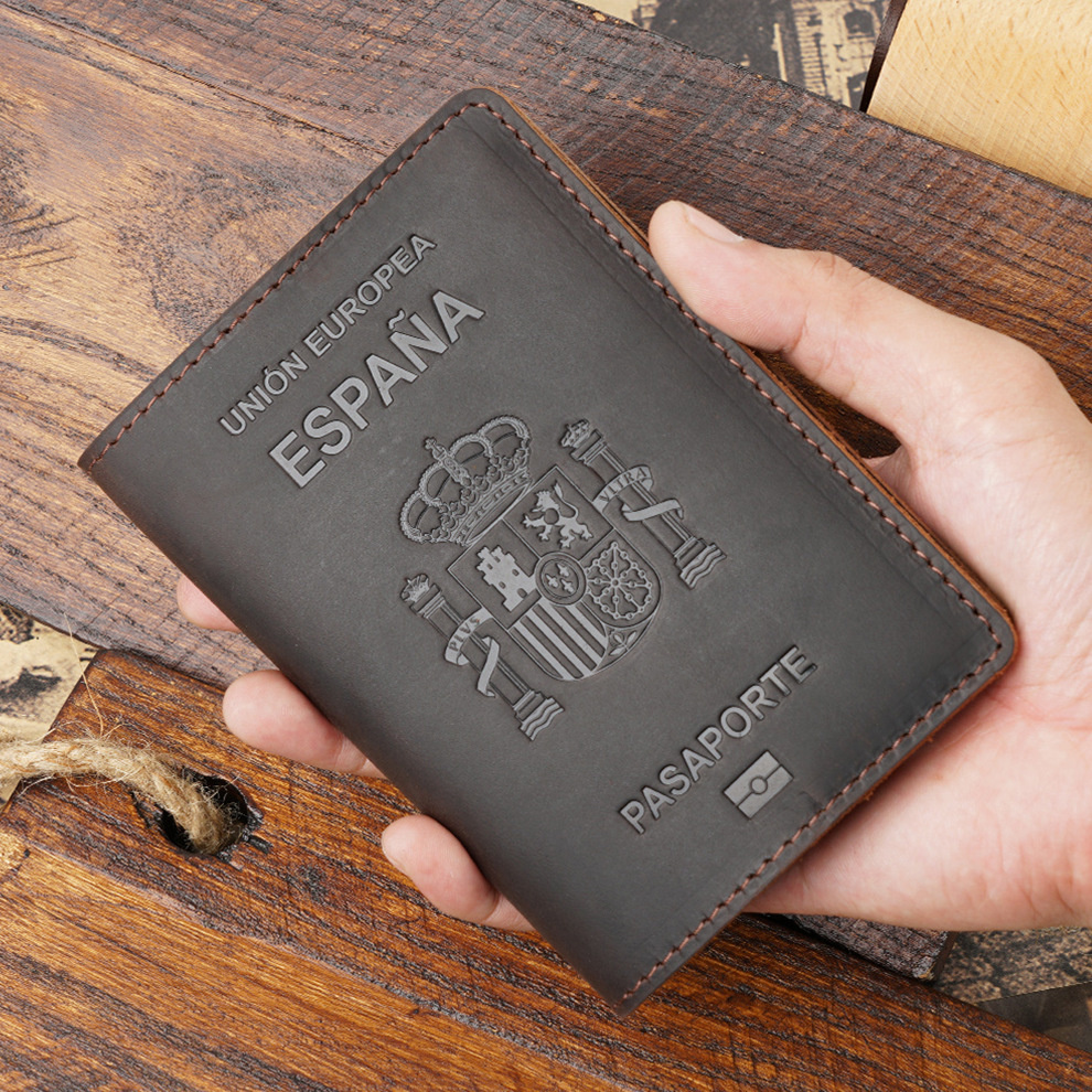 AIGUONIU High-end Spain Genuin - Travel Accessories High End recension och pris
